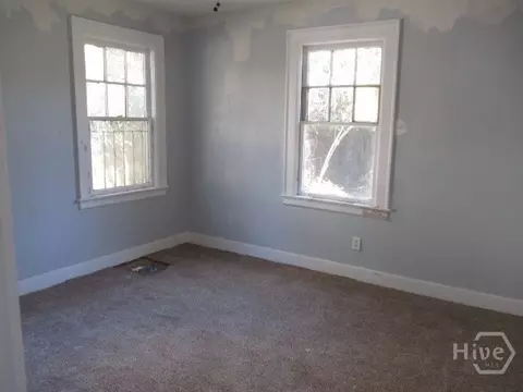Bedroom - 640 Maupas Ave, Savannah, GA 31401 photo 2 of 3