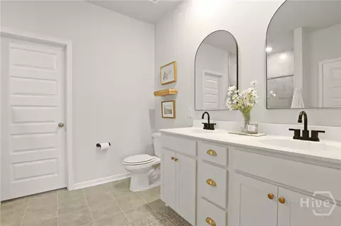 Bath - 137 Binscombe Ln, Pooler, GA 31322 photo 1 of 3