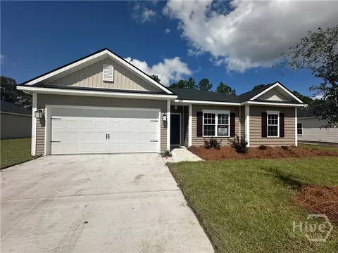 284 Juniper Dr, Hinesville, GA 31313