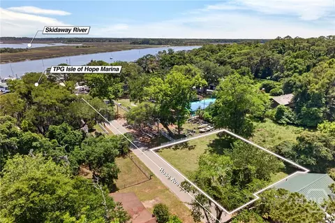 37 Rose Ave, Savannah, GA 31406