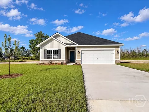 100 Cloverfield Dr SE, Allenhurst, GA 31301