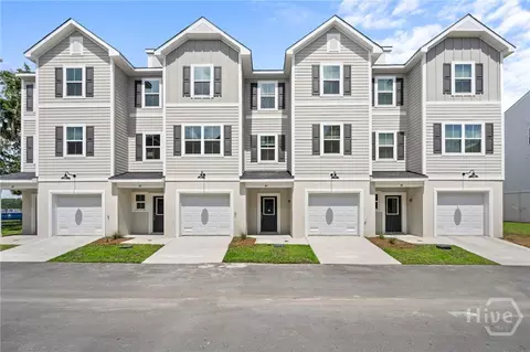 22 Hidden Pointe Dr, Savannah, GA 31419