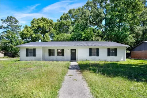 700 Thornwood Way, Hinesville, GA 31313