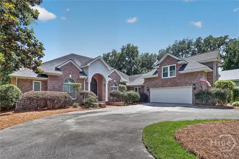 56 Mingarry Dr, Richmond Hill, GA 31324