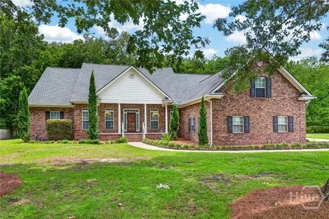 105 Maxwell Ct, Richmond Hill, GA 31324