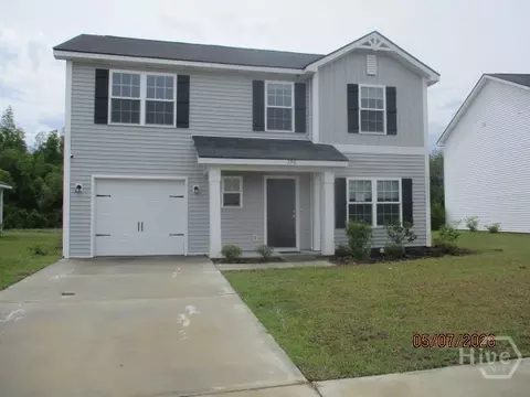 196 Brightleaf Cir, Hinesville, GA 31313