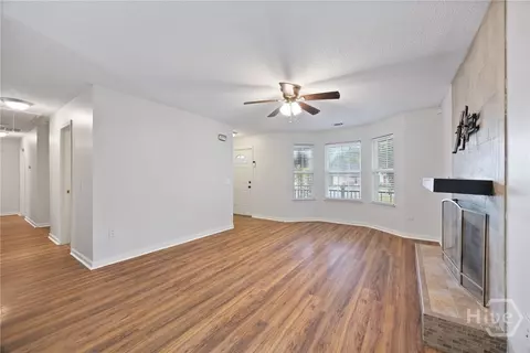 Living - 207 Doe Cir, Springfield, GA 31329 photo 6 of 9