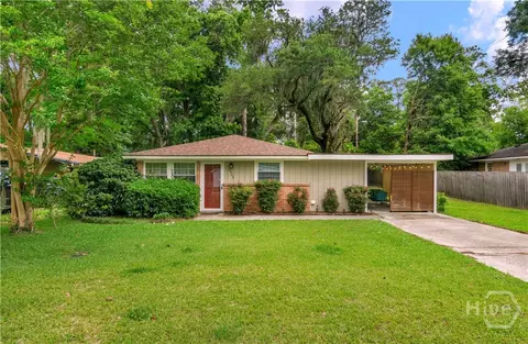 1504 W Creighton Pl, Savannah, GA 31406