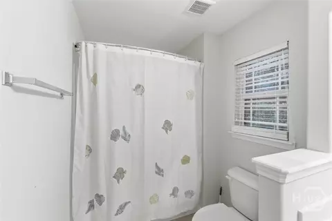 Bath - 124 Magnolia Dr, Pooler, GA 31322 photo 3 of 3