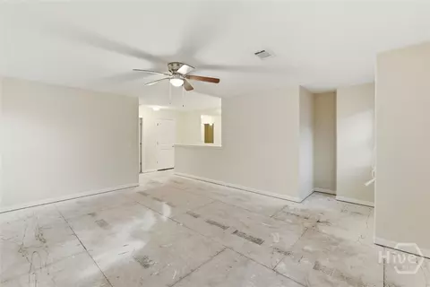 Living - 124 Magnolia Dr, Pooler, GA 31322 photo 4 of 4