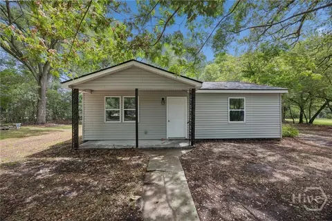 2 Commonwealth Ave, Port Wentworth, GA 31407