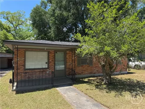 5157 Heriot St, Savannah, GA 31405