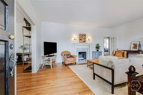 Living - 226 E 53rd St, Savannah, GA 31405 photo 1 of 6