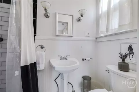 Bath - 226 E 53rd St, Savannah, GA 31405 photo 1 of 6