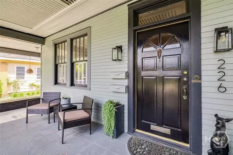 Exterior - 226 E 53rd St, Savannah, GA 31405 photo 4 of 15