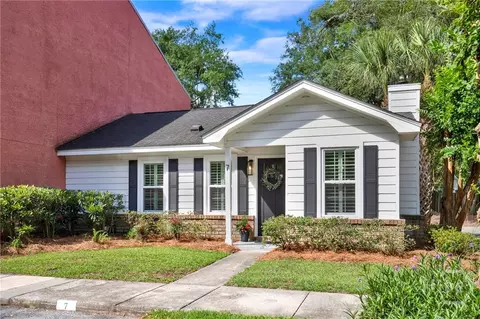 7 John Dory Ct, Savannah, GA 31410