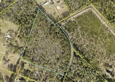229 Redbird Ln, Pembroke, GA 31321