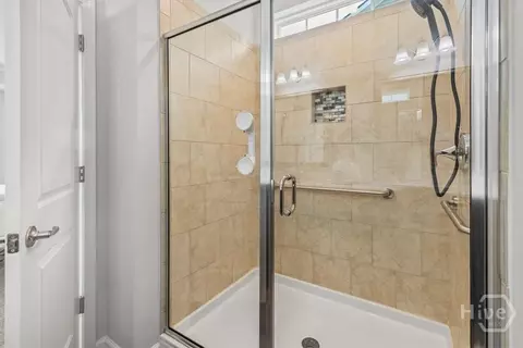 Bath - 175 Greyfield Cir, Savannah, GA 31407 photo 1 of 3