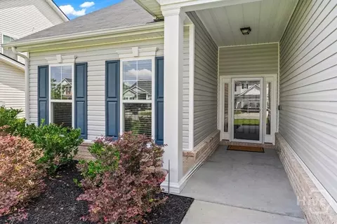 Exterior - 175 Greyfield Cir, Savannah, GA 31407 photo 5 of 10