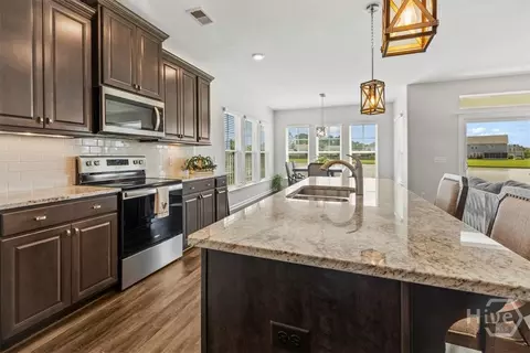 Kitchen - 175 Greyfield Cir, Savannah, GA 31407 photo 5 of 6