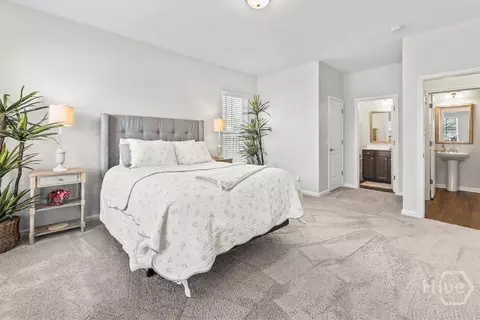 Bedroom - 175 Greyfield Cir, Savannah, GA 31407 photo 4 of 6
