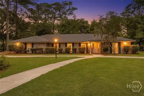 301 Wellington Rd, Savannah, GA 31410