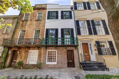 419 E Charlton St, Savannah, GA 31401