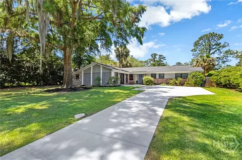 388 Hunt Dr, Savannah, GA 31406