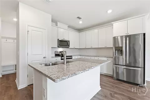 Kitchen - 147 Congo Ct, Pooler, GA 31322 photo 3 of 3