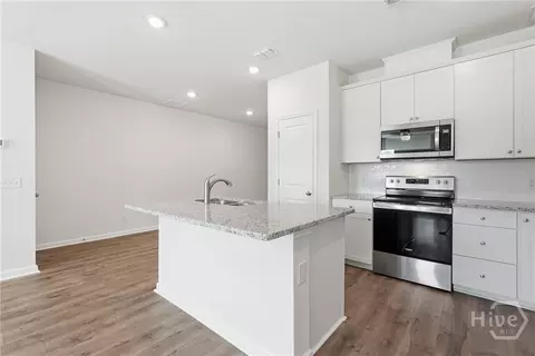 Kitchen - 147 Congo Ct, Pooler, GA 31322 photo 2 of 3