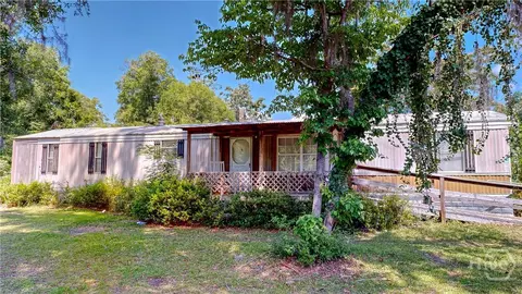 2067 Sand Hill Rd, Guyton, GA 31312