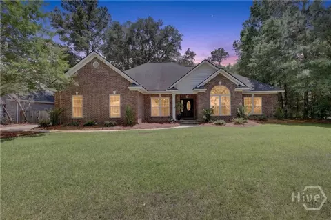 155 S Effingham Plantation Dr, Guyton, GA 31312