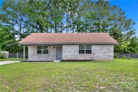 233 Sheila Dr, Hinesville, GA 31313