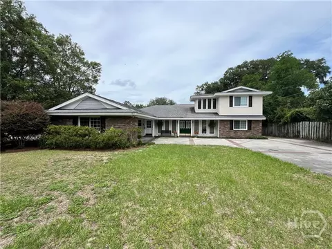 127 Pine Grove Dr, Savannah, GA 31419