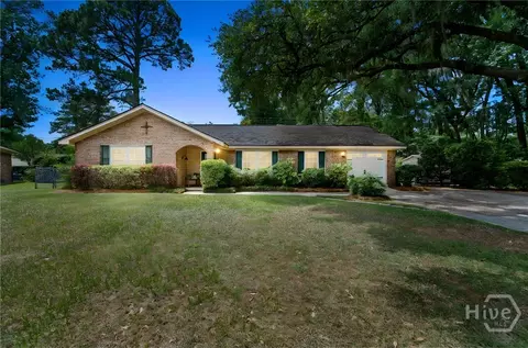 9 Royal Inn Ct, Savannah, GA 31419