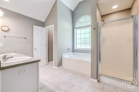 Bath - 5 Gentry St, Pooler, GA 31322 photo 1 of 3