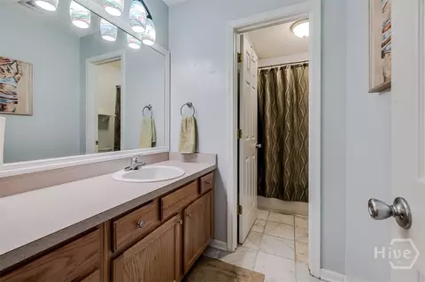 Bath - 5 Gentry St, Pooler, GA 31322 photo 3 of 3