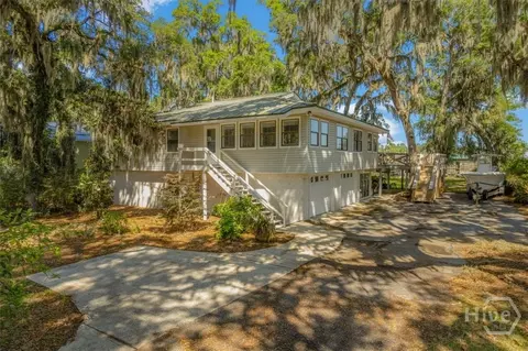 1014 Sea Way NE, Townsend, GA 31331