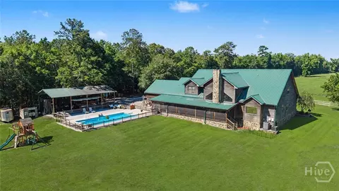 720 Old Dixie Hwy S, Springfield, GA 31329