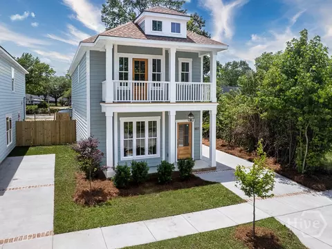 807 E 36th St, Savannah, GA 31401