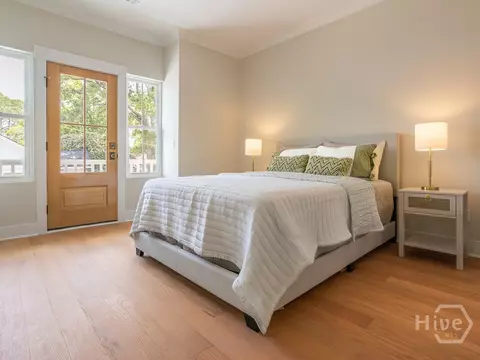 Bedroom - 807 E 36th St, Savannah, GA 31401 photo 2 of 6