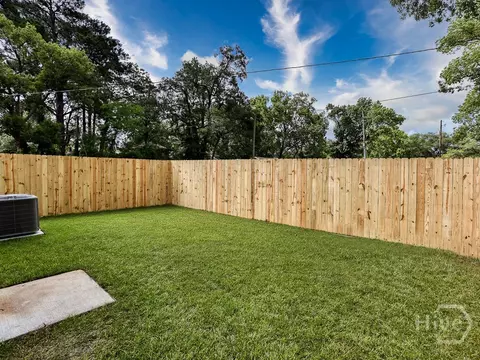 Exterior - 807 E 36th St, Savannah, GA 31401 photo 5 of 6