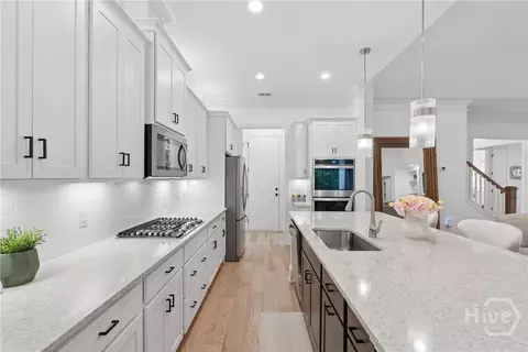 Kitchen - 18 Golf Dr, Pooler, GA 31322 photo 3 of 4
