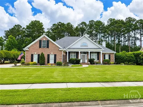 33 Lake Heron Ct W, Pooler, GA 31322