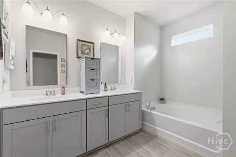 Bath - 120 River Run Dr, Pooler, GA 31322 photo 1 of 3