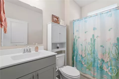 Bath - 120 River Run Dr, Pooler, GA 31322 photo 3 of 3