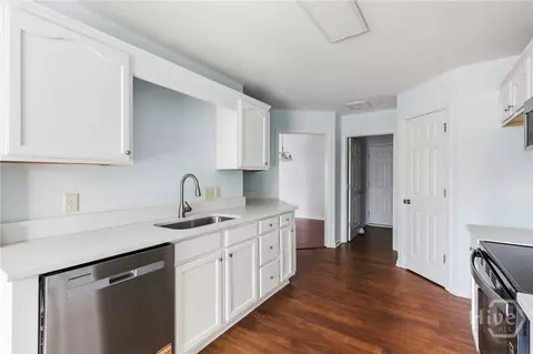 Kitchen - 21 Pebble Rd, Pooler, GA 31322 photo 1 of 2