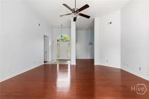Living - 21 Pebble Rd, Pooler, GA 31322 photo 5 of 7