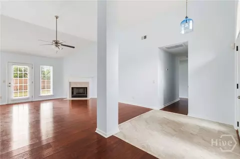 Living - 21 Pebble Rd, Pooler, GA 31322 photo 6 of 7
