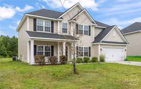 144 Turpentine Trl, Hinesville, GA 31313
